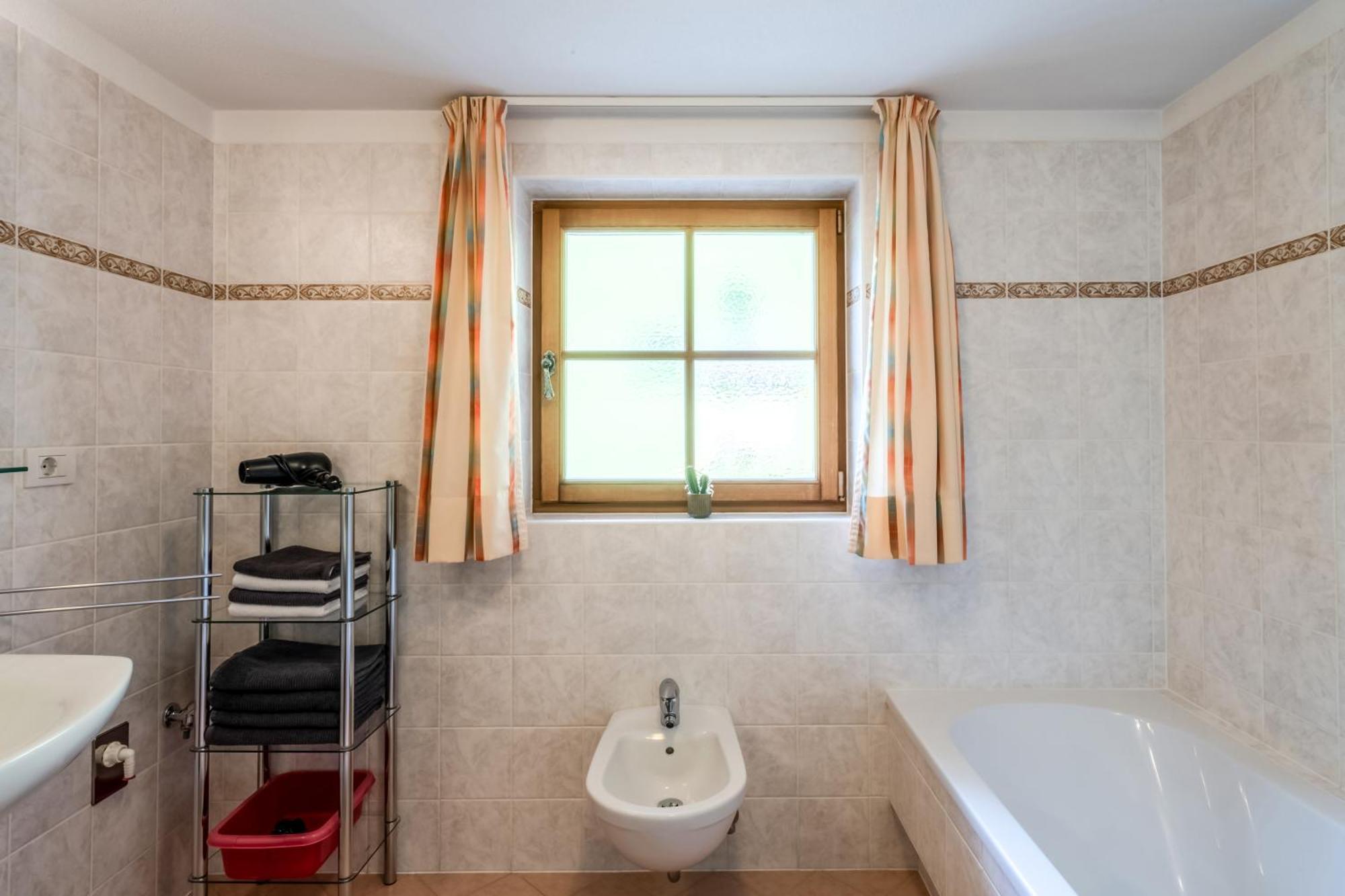 Grossgasteigerhof Apartment Selva dei Molini Ngoại thất bức ảnh